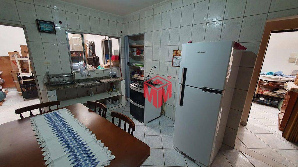 Casa à venda com 4 quartos, 120m² - Foto 17