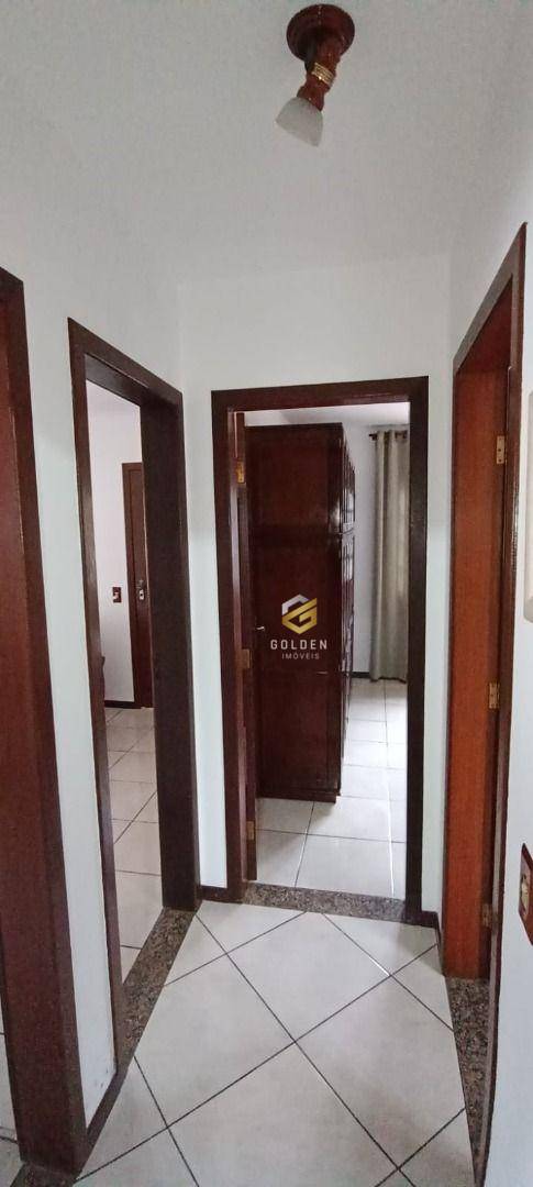 Casa à venda com 2 quartos, 92m² - Foto 10