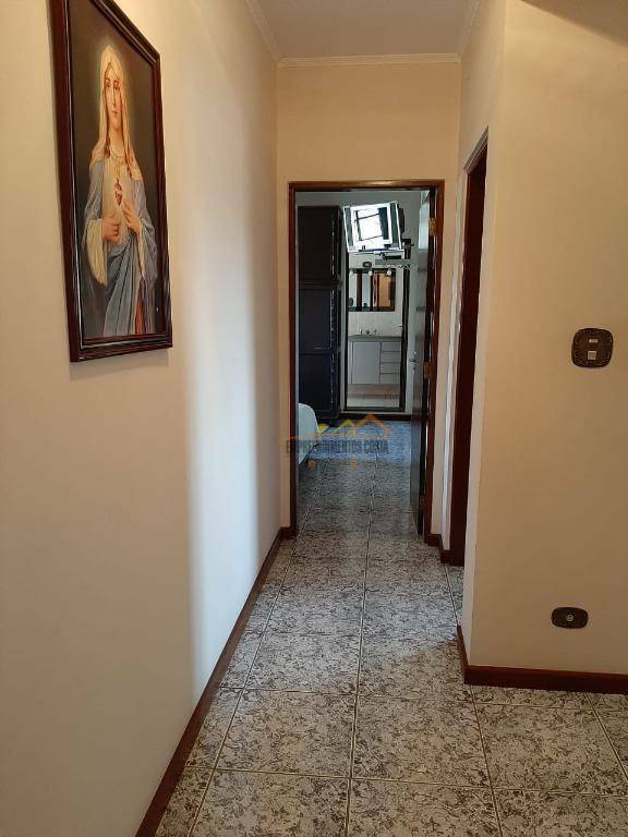 Casa à venda com 4 quartos, 286m² - Foto 15