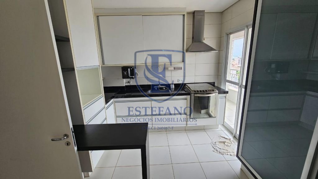 Apartamento à venda e aluguel com 3 quartos, 150m² - Foto 11