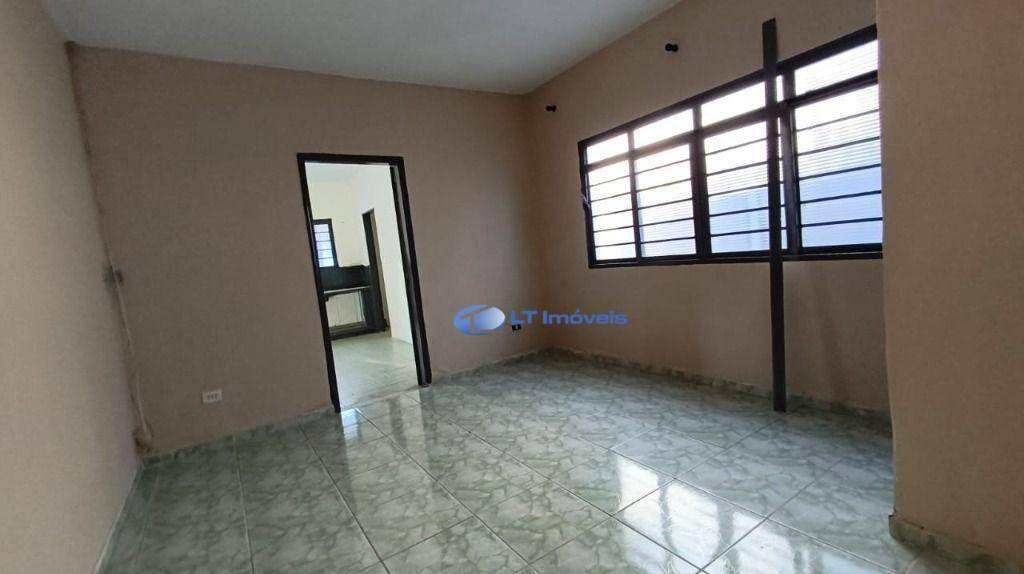 Casa para alugar com 3 quartos, 175m² - Foto 16