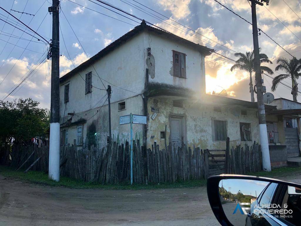 Casa à venda com 2 quartos, 60m² - Foto 1