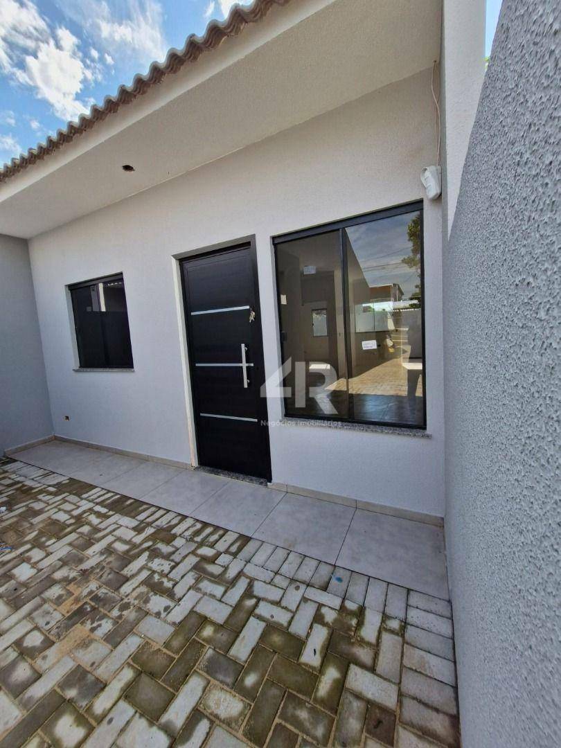 Casa à venda com 2 quartos, 52m² - Foto 12