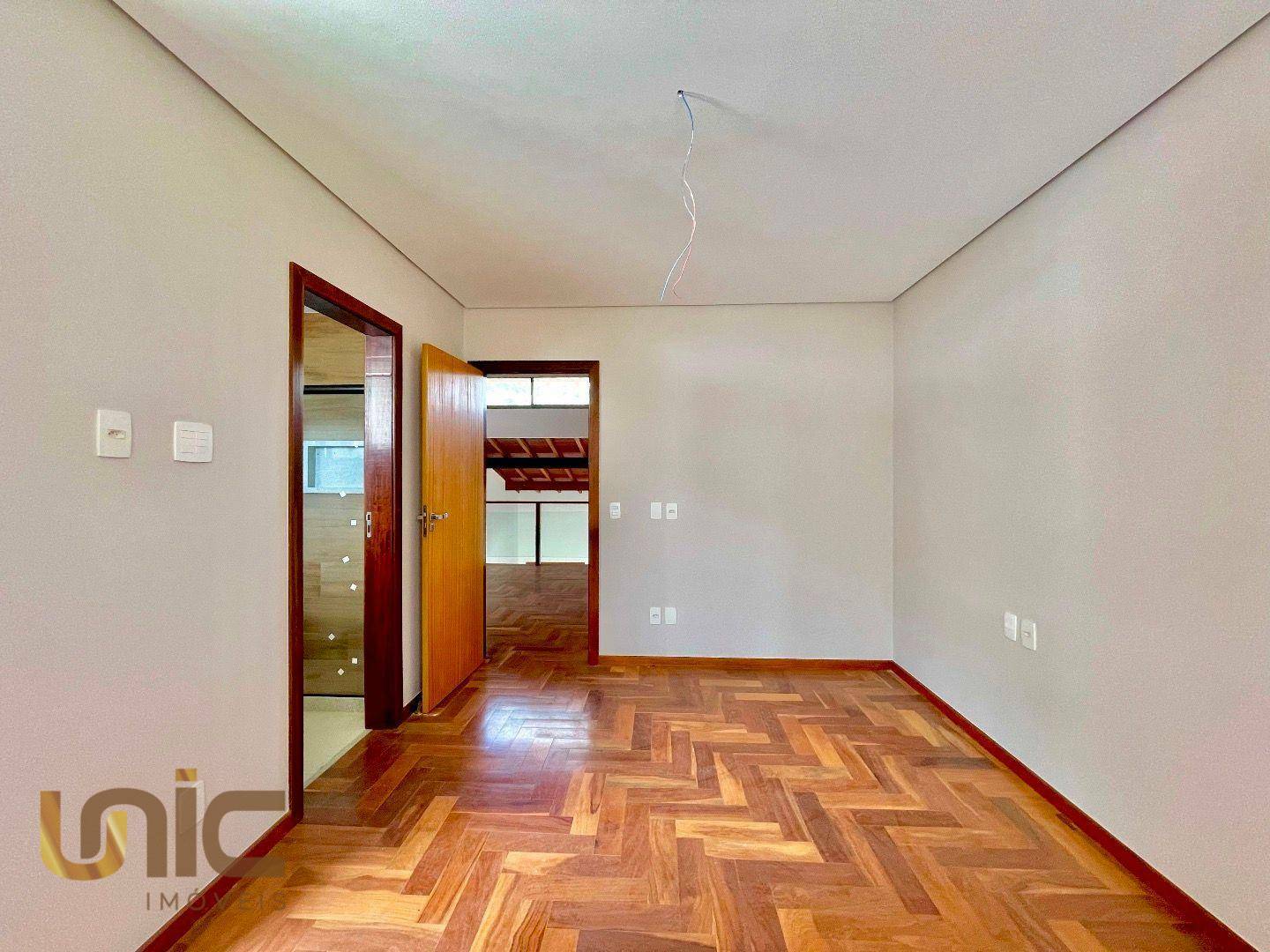 Casa de Condomínio à venda e aluguel com 3 quartos, 300m² - Foto 29