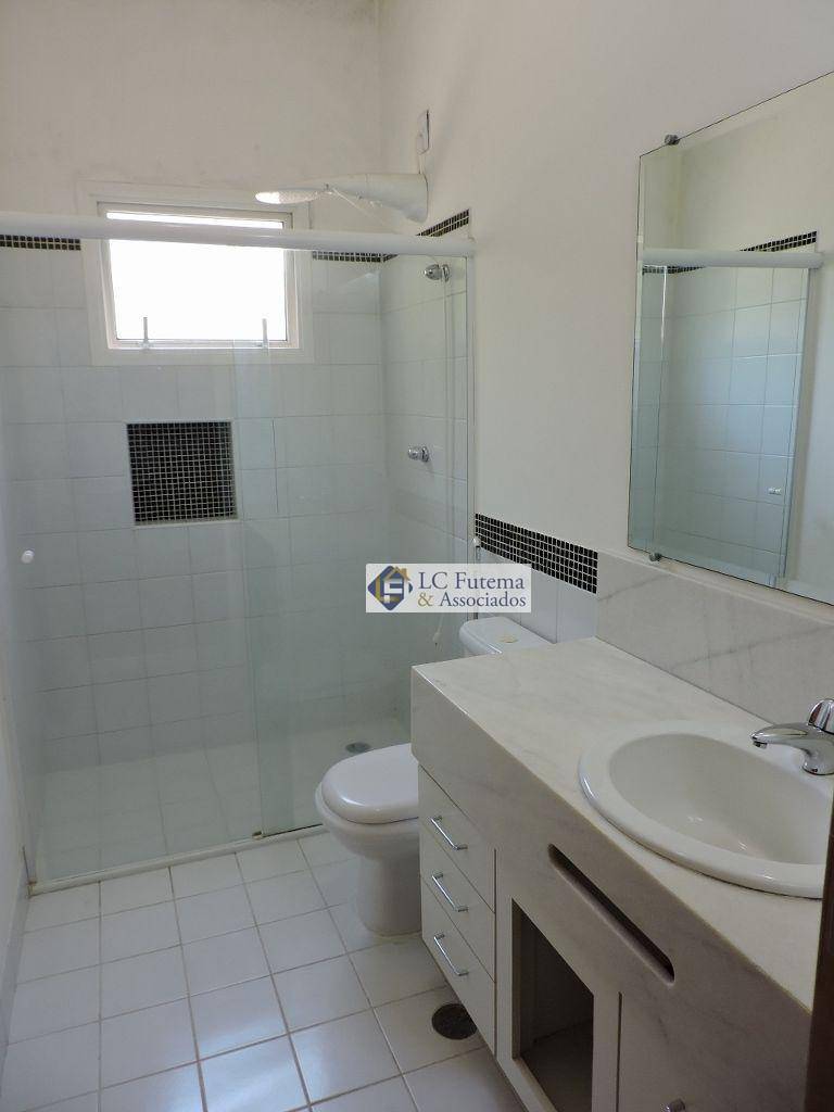 Casa de Condomínio à venda com 4 quartos, 400m² - Foto 18