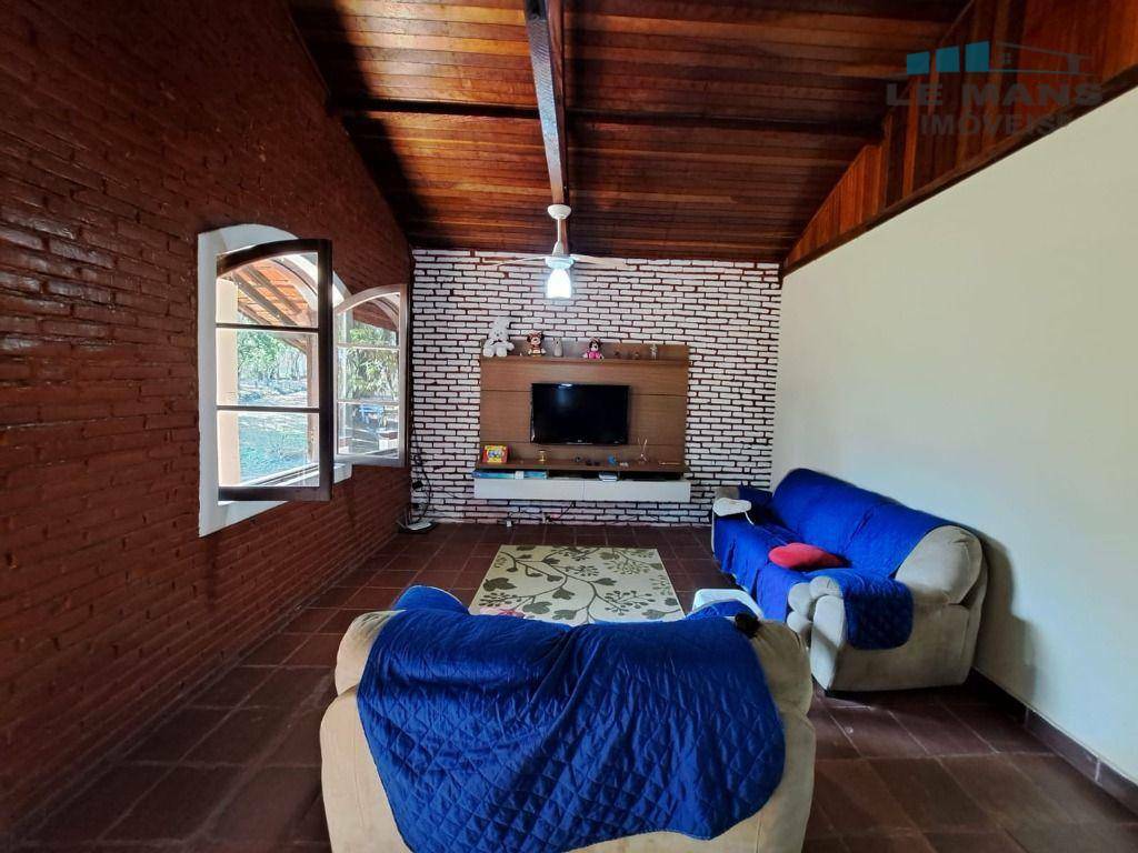 Chácara à venda com 3 quartos, 380m² - Foto 9