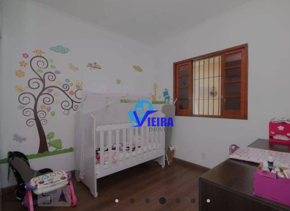 Casa à venda com 4 quartos, 208m² - Foto 15