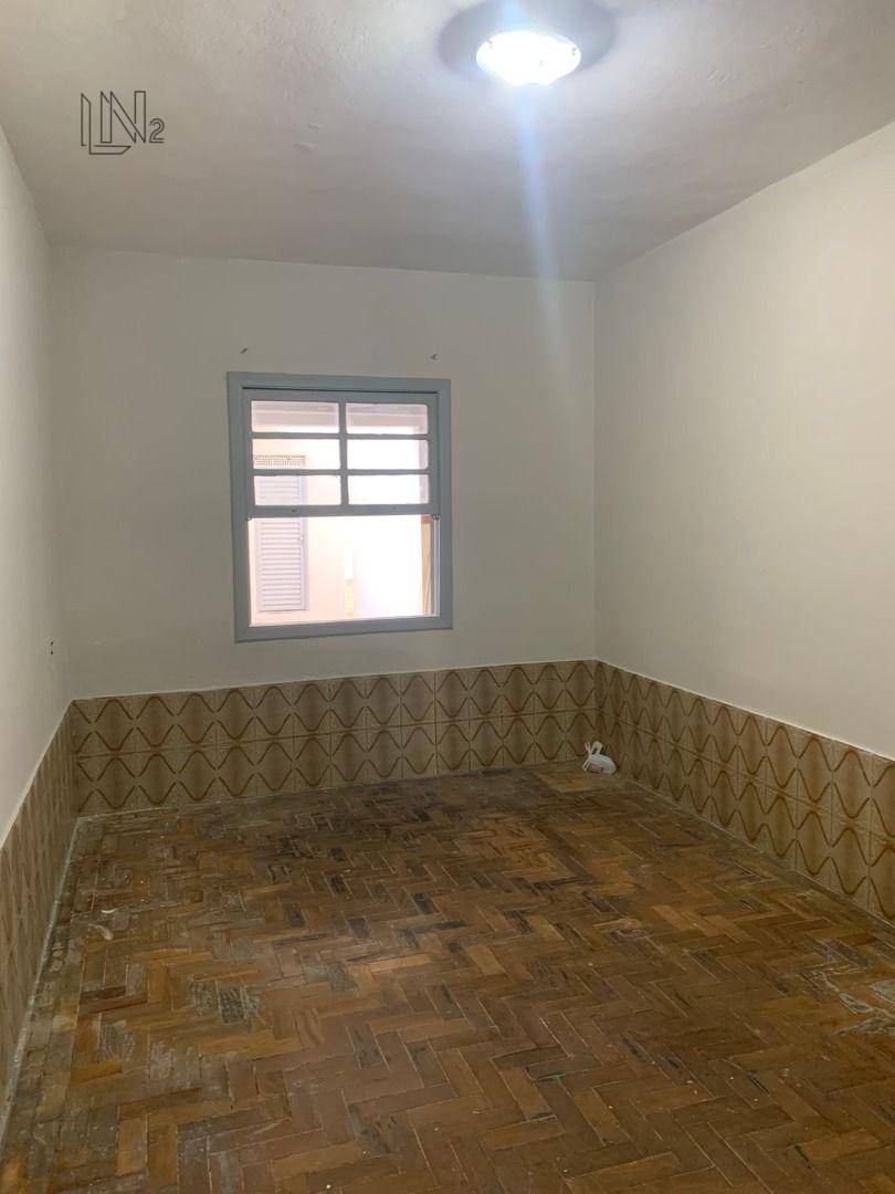 Casa à venda e aluguel com 3 quartos, 208m² - Foto 7