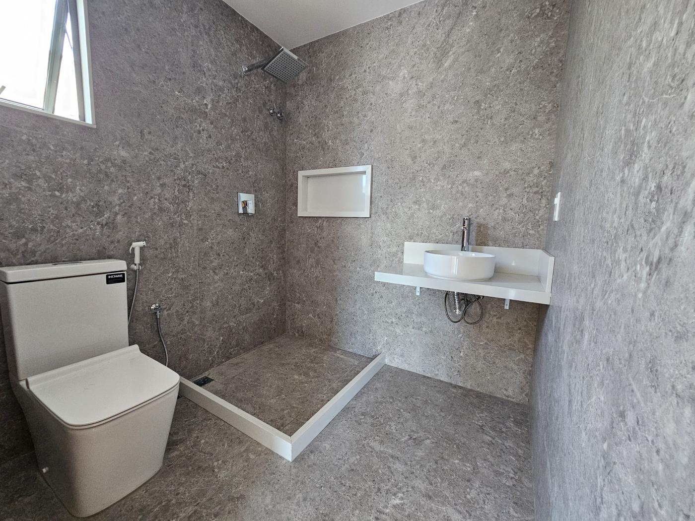 Casa à venda com 5 quartos, 262m² - Foto 7