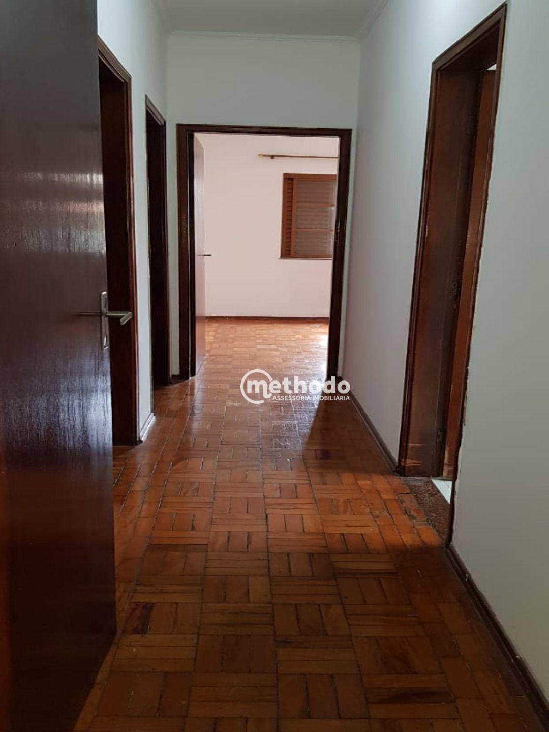 Casa à venda com 3 quartos, 280m² - Foto 8