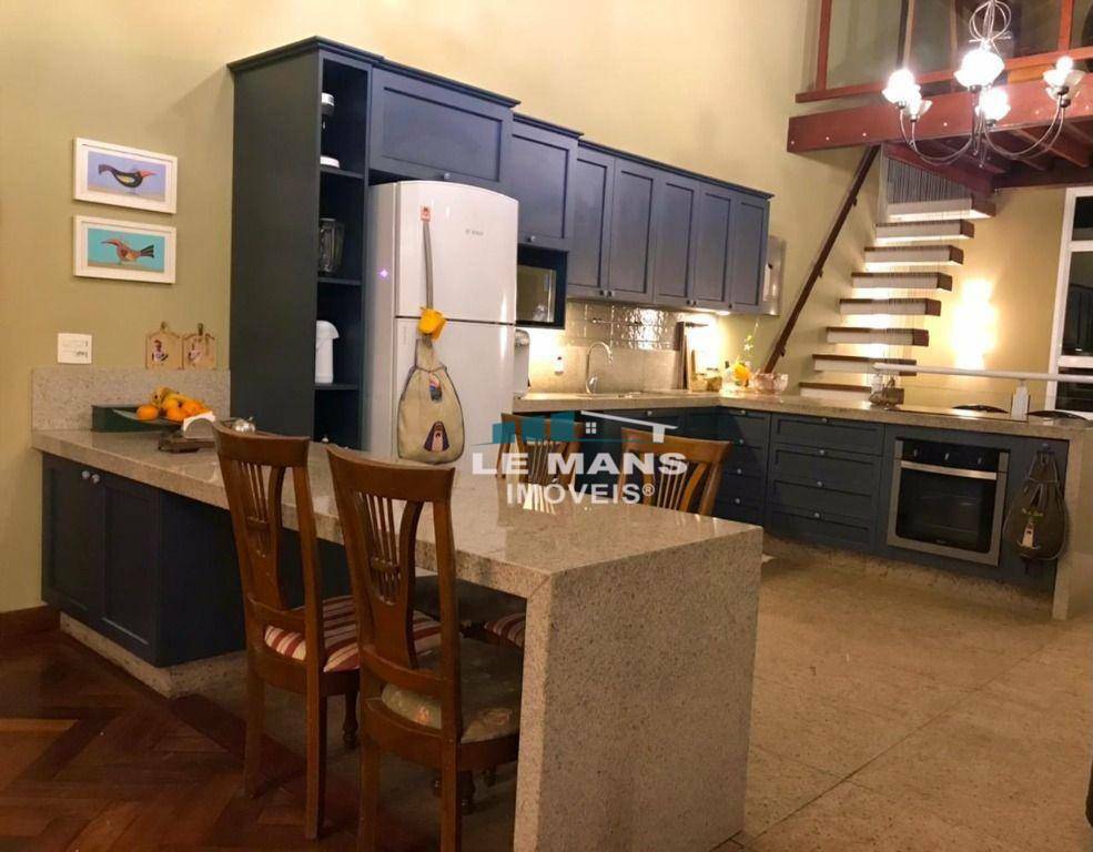 Casa à venda com 3 quartos, 320m² - Foto 21