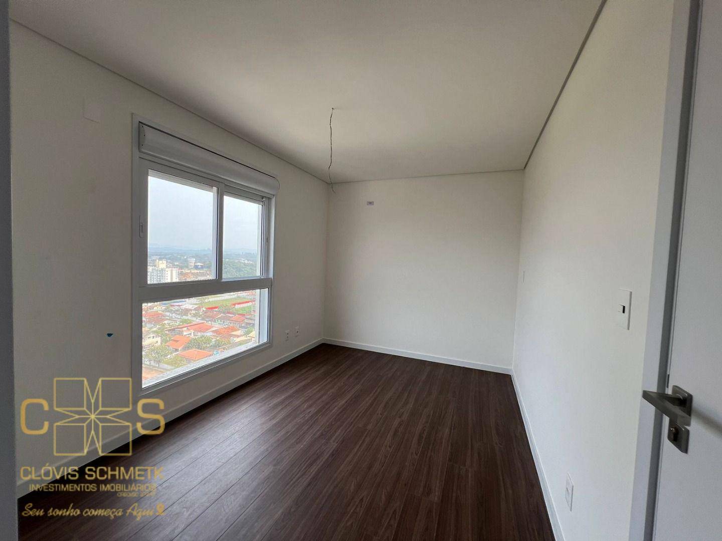 Apartamento à venda com 3 quartos, 127m² - Foto 18