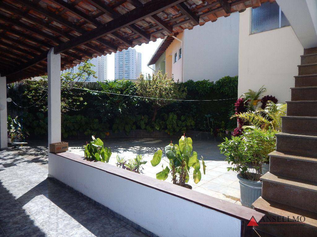 Sobrado à venda e aluguel com 4 quartos, 530m² - Foto 8