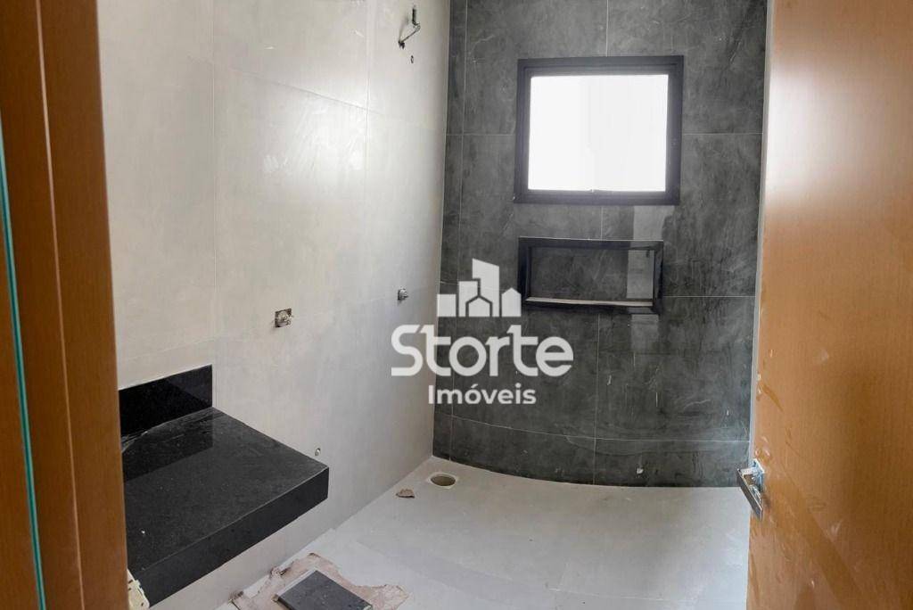 Casa à venda com 3 quartos, 180m² - Foto 11