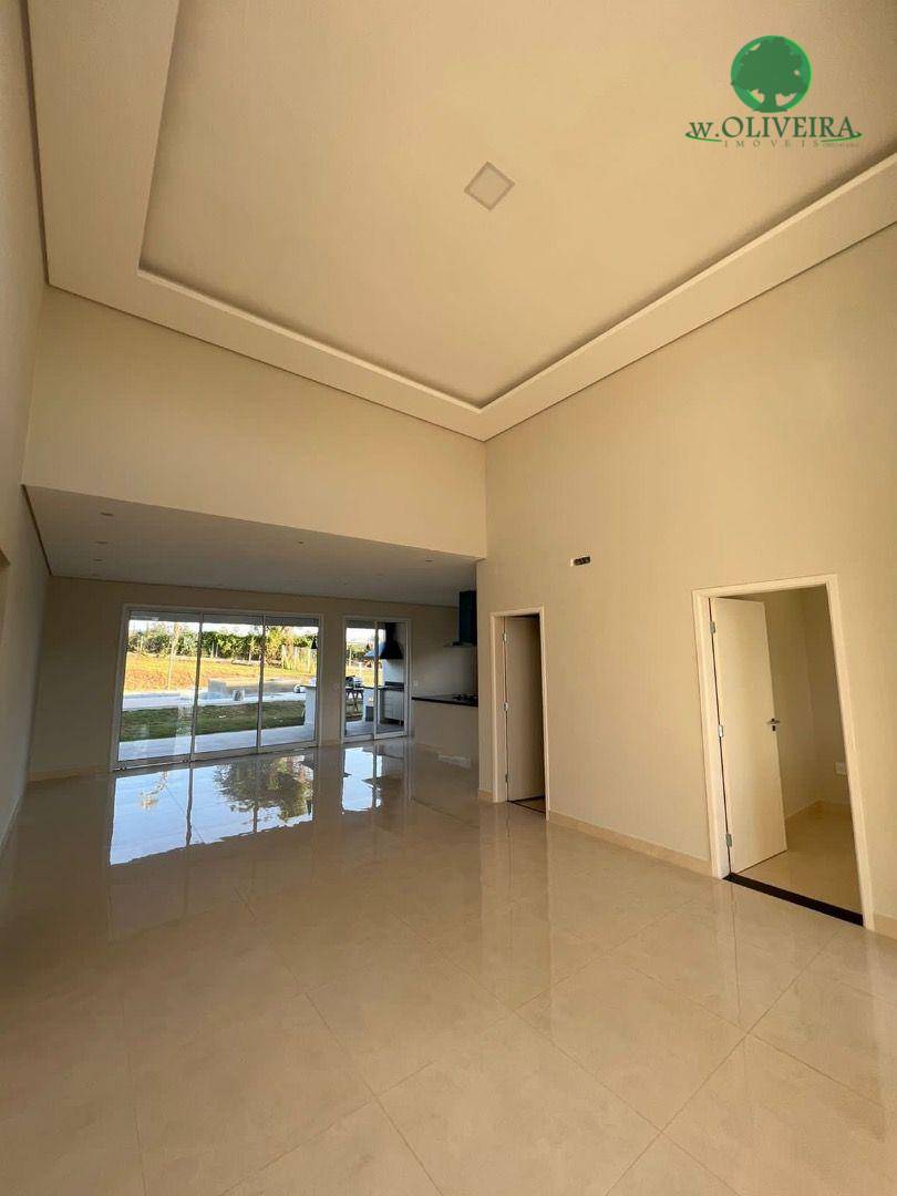 Casa de Condomínio à venda com 3 quartos, 254m² - Foto 5