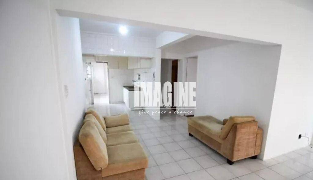 Apartamento à venda com 3 quartos, 120m² - Foto 1