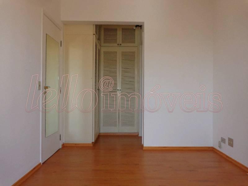 Apartamento para alugar com 3 quartos, 98m² - Foto 10