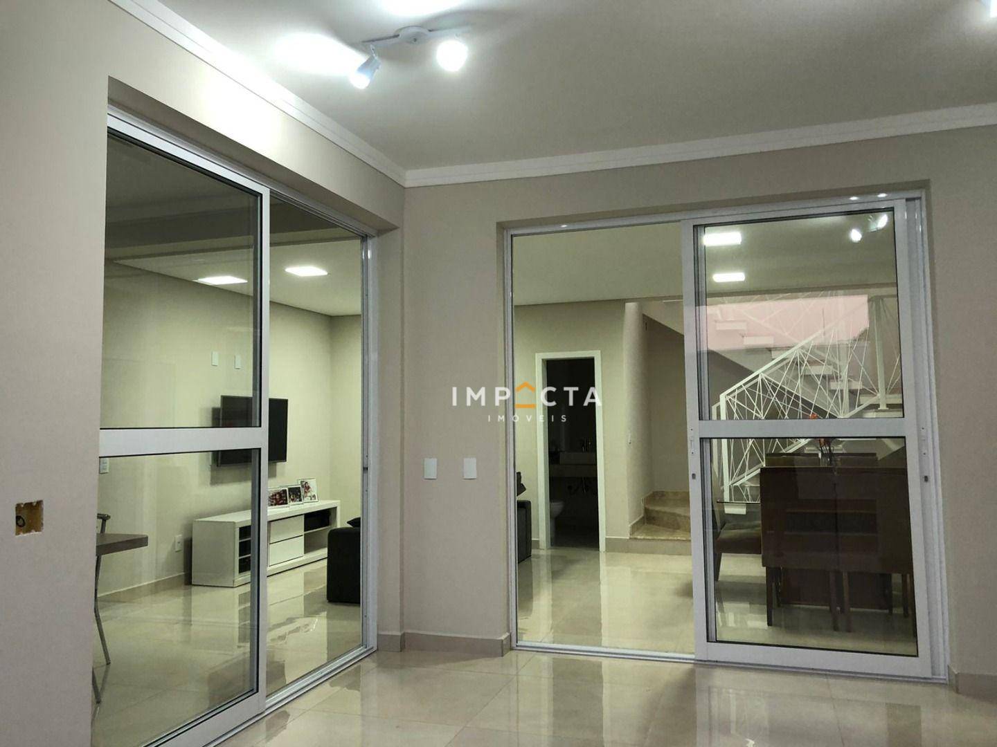 Casa à venda com 4 quartos, 220m² - Foto 5