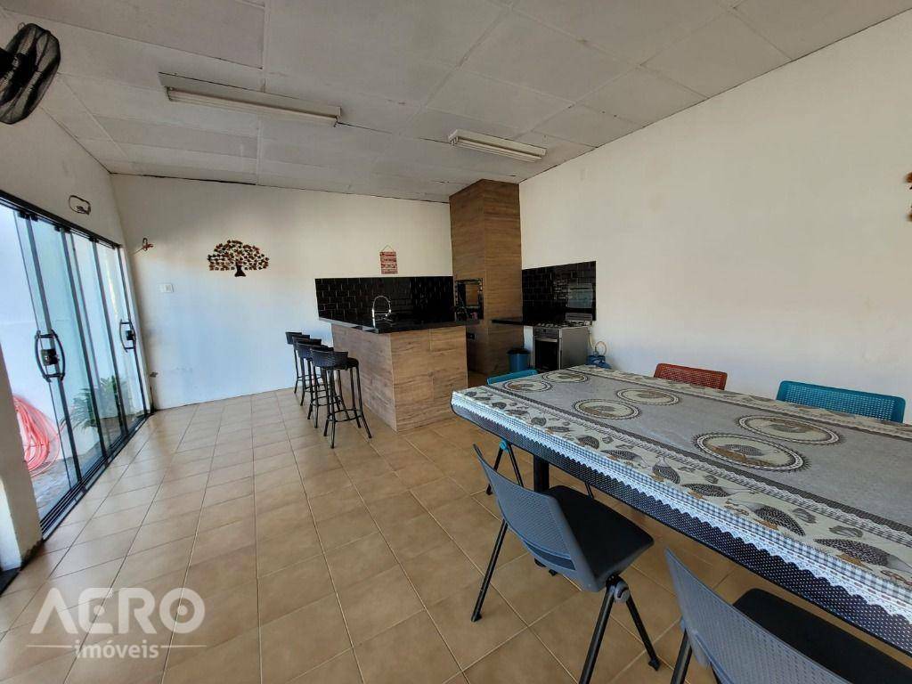 Casa à venda com 3 quartos, 263m² - Foto 49