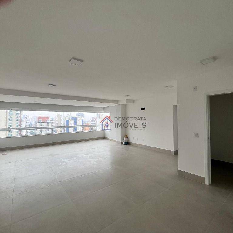 Apartamento à venda com 3 quartos, 190m² - Foto 17