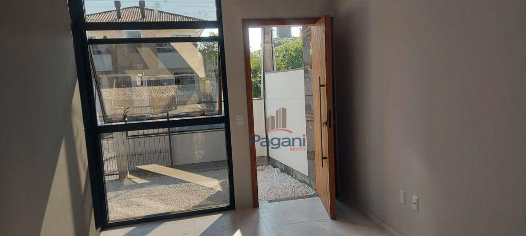 Casa à venda com 3 quartos, 70m² - Foto 14