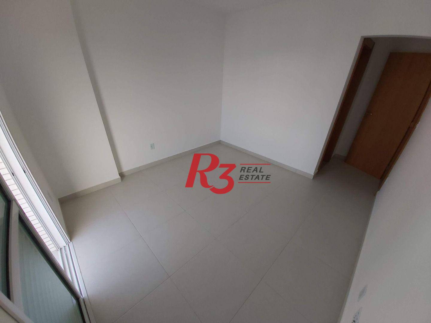 Apartamento à venda com 3 quartos, 121m² - Foto 17