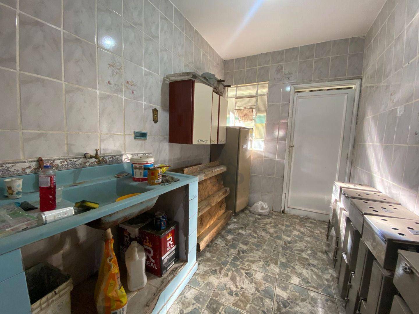 Casa à venda com 2 quartos, 200M2 - Foto 1