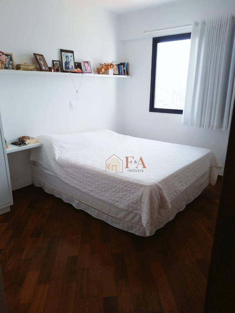 Apartamento à venda com 3 quartos, 117m² - Foto 17