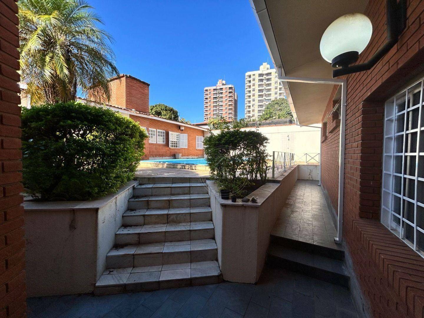 Casa à venda e aluguel com 3 quartos, 386m² - Foto 22