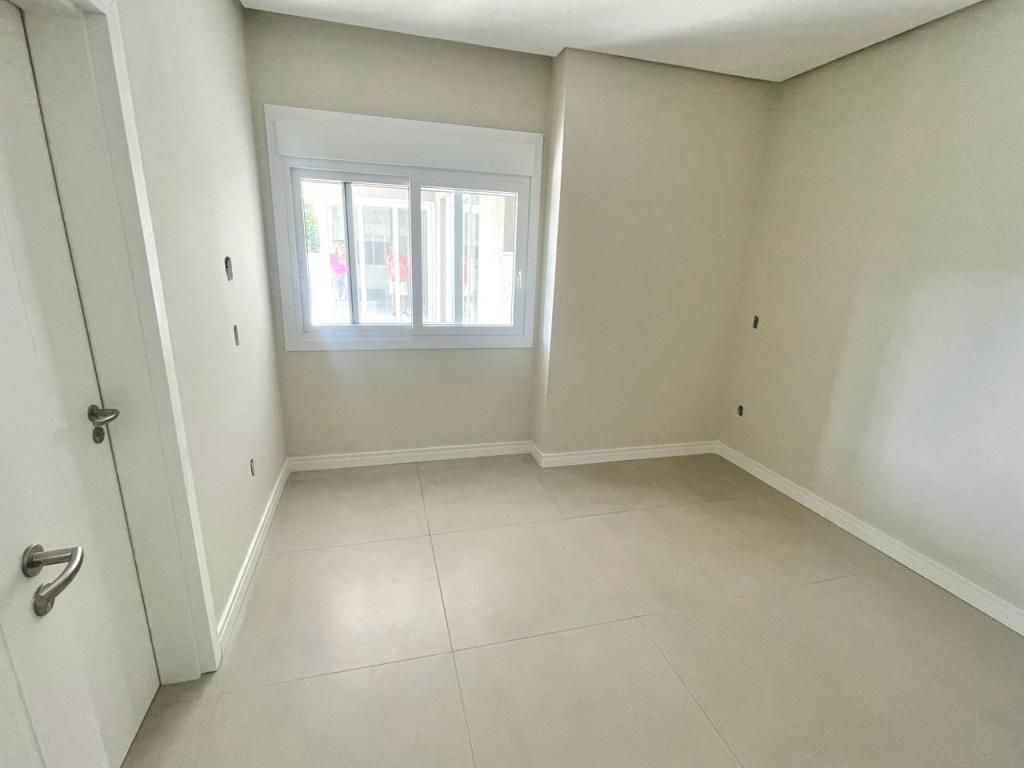 Casa à venda com 4 quartos, 220m² - Foto 26