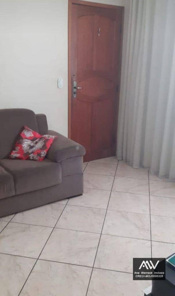 Apartamento à venda com 3 quartos, 90m² - Foto 2