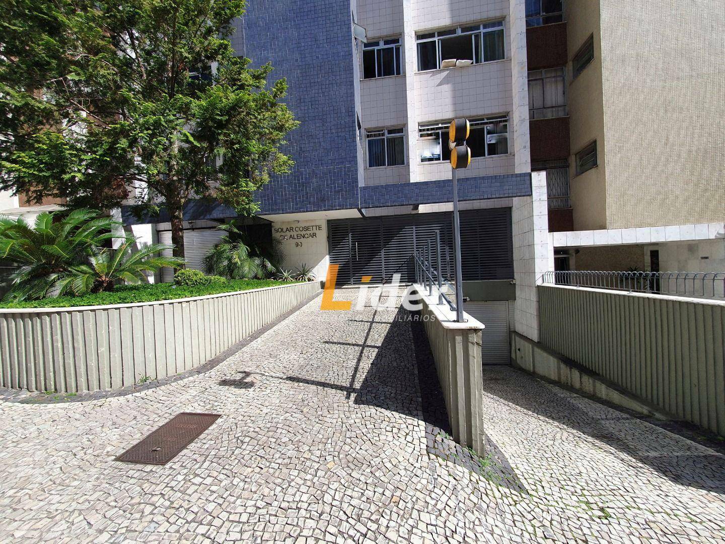 Apartamento à venda com 4 quartos, 120m² - Foto 2