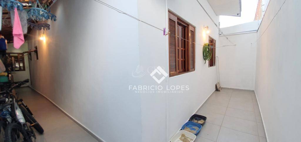 Casa à venda com 3 quartos, 96m² - Foto 11