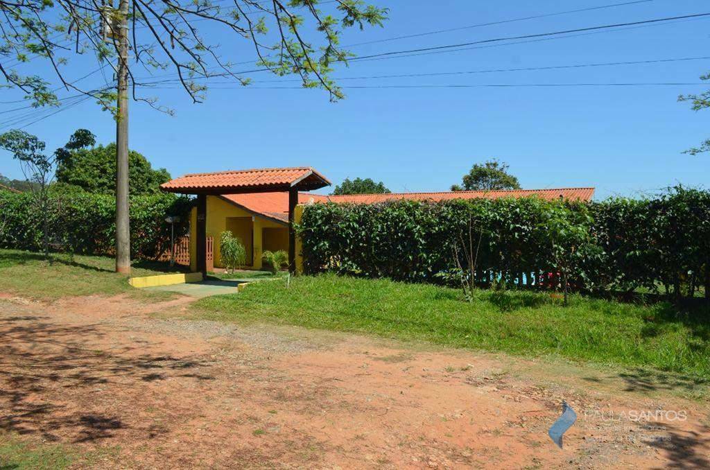 Chácara à venda com 4 quartos, 205m² - Foto 1