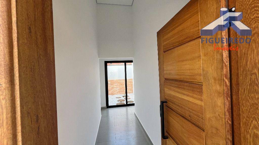 Casa à venda com 3 quartos, 145m² - Foto 4