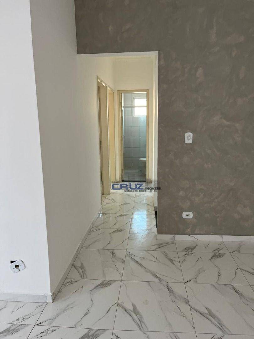 Apartamento para alugar com 2 quartos, 45m² - Foto 11