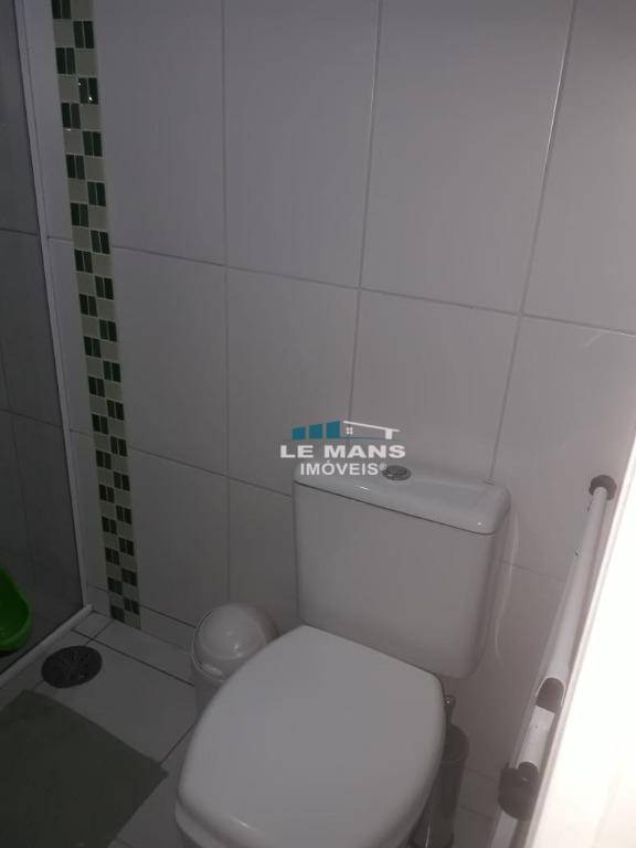 Apartamento à venda com 2 quartos, 83m² - Foto 17