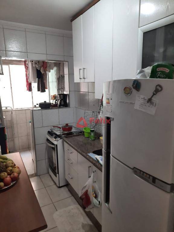 Apartamento à venda com 2 quartos, 62m² - Foto 9