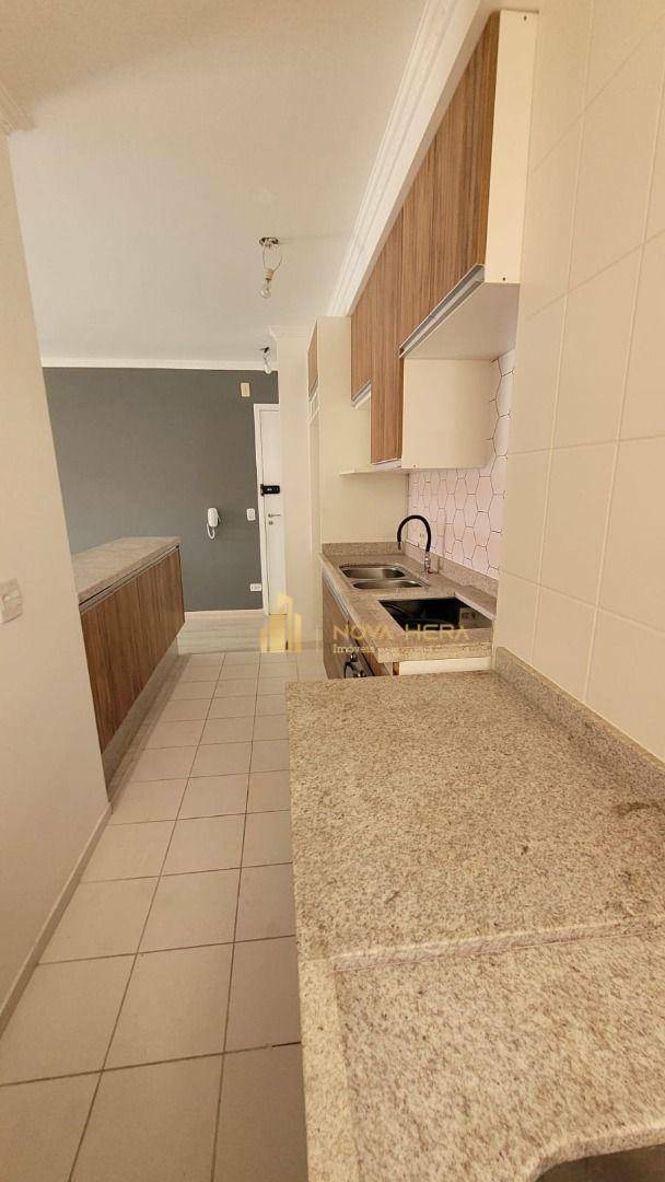 Apartamento à venda com 2 quartos, 68m² - Foto 11