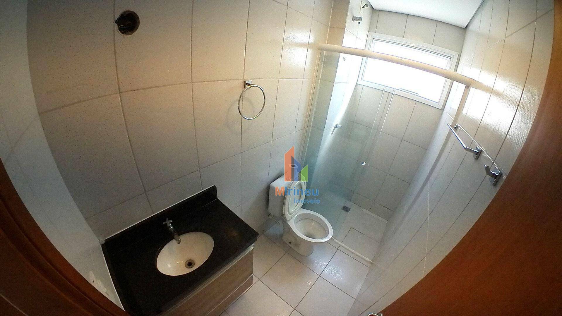 Apartamento para alugar com 2 quartos, 65m² - Foto 12