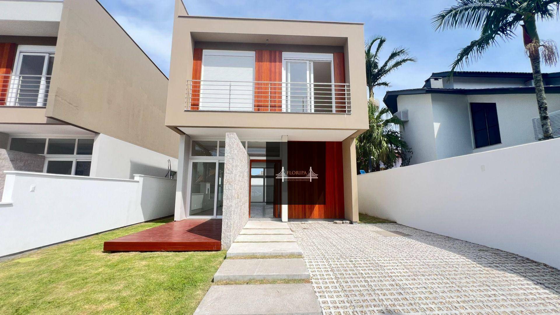 Casa à venda com 3 quartos, 185m² - Foto 1