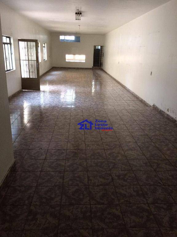 Sobrado à venda com 3 quartos, 900m² - Foto 1