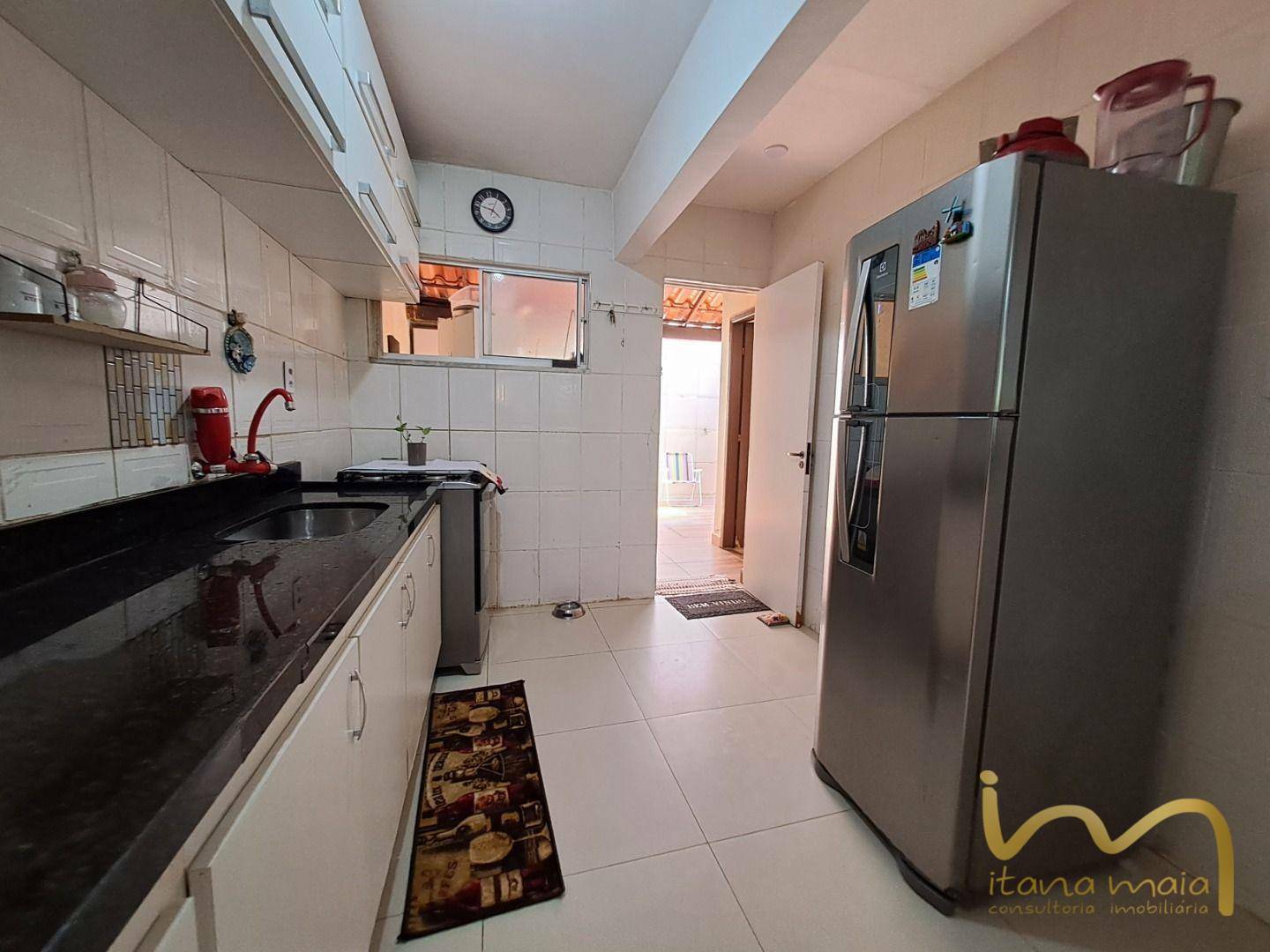 Casa à venda com 4 quartos, 120m² - Foto 10