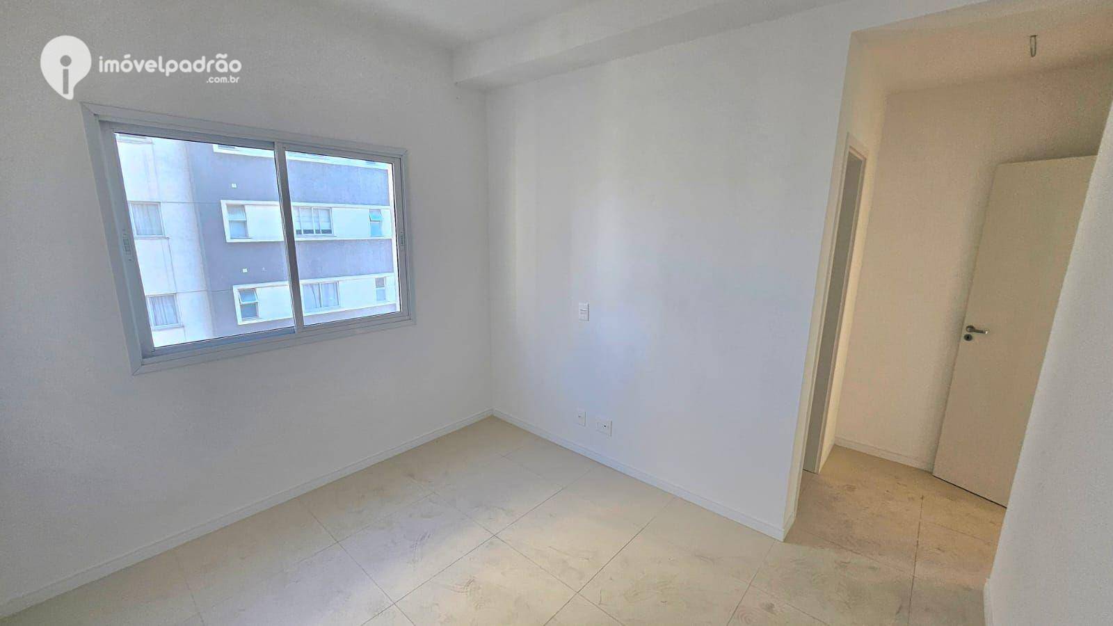 Apartamento à venda com 4 quartos, 200m² - Foto 24