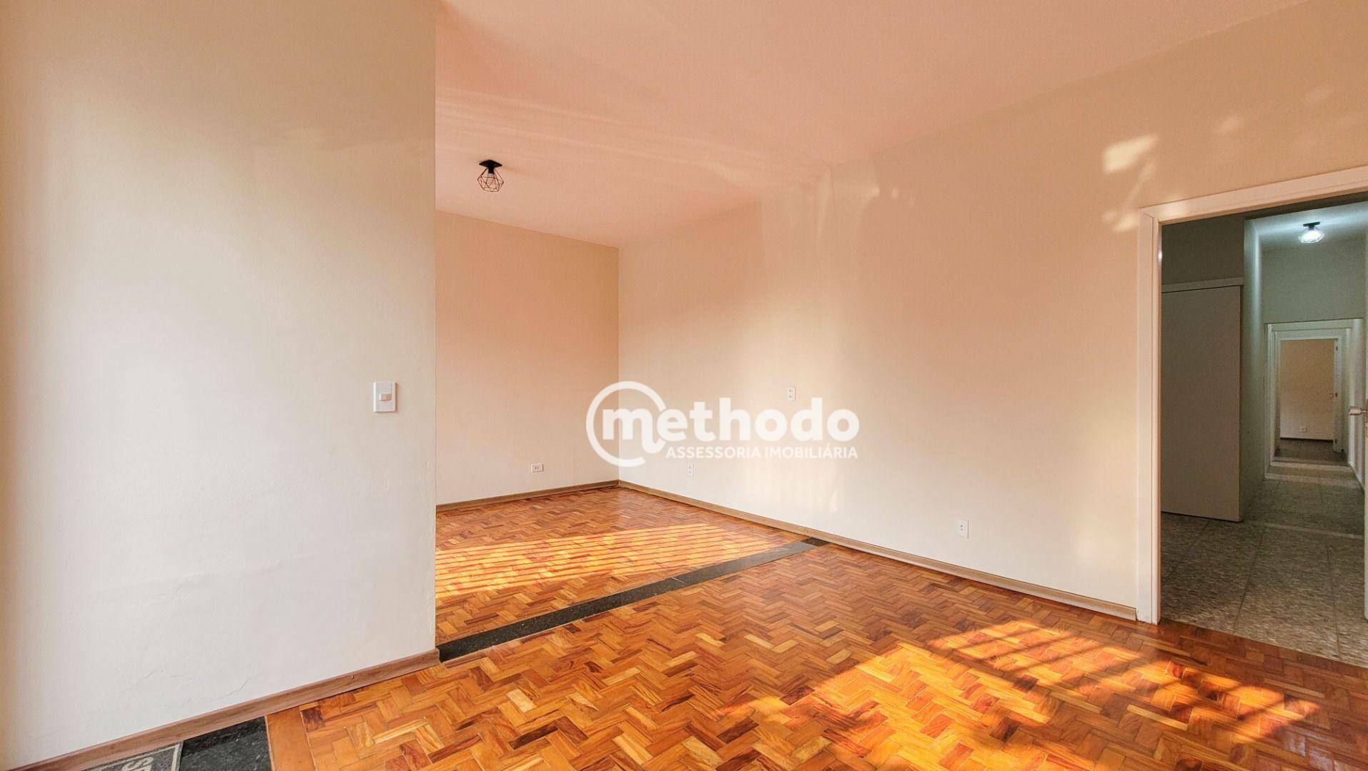 Casa à venda e aluguel com 3 quartos, 100m² - Foto 2