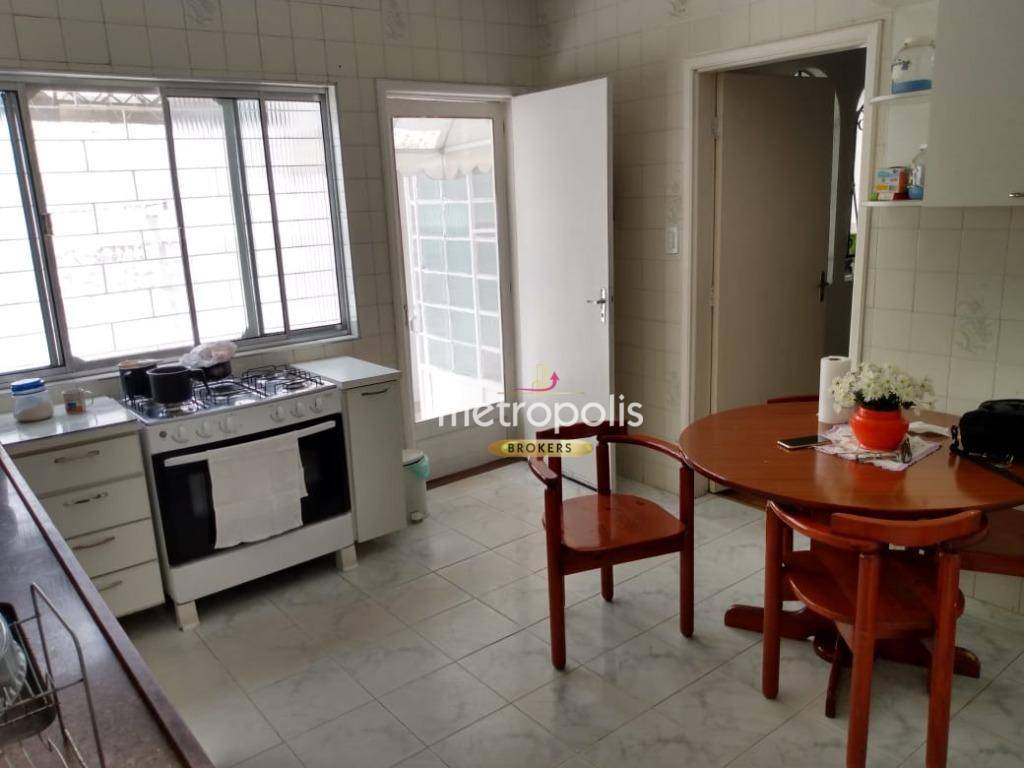 Casa à venda com 3 quartos, 200m² - Foto 3