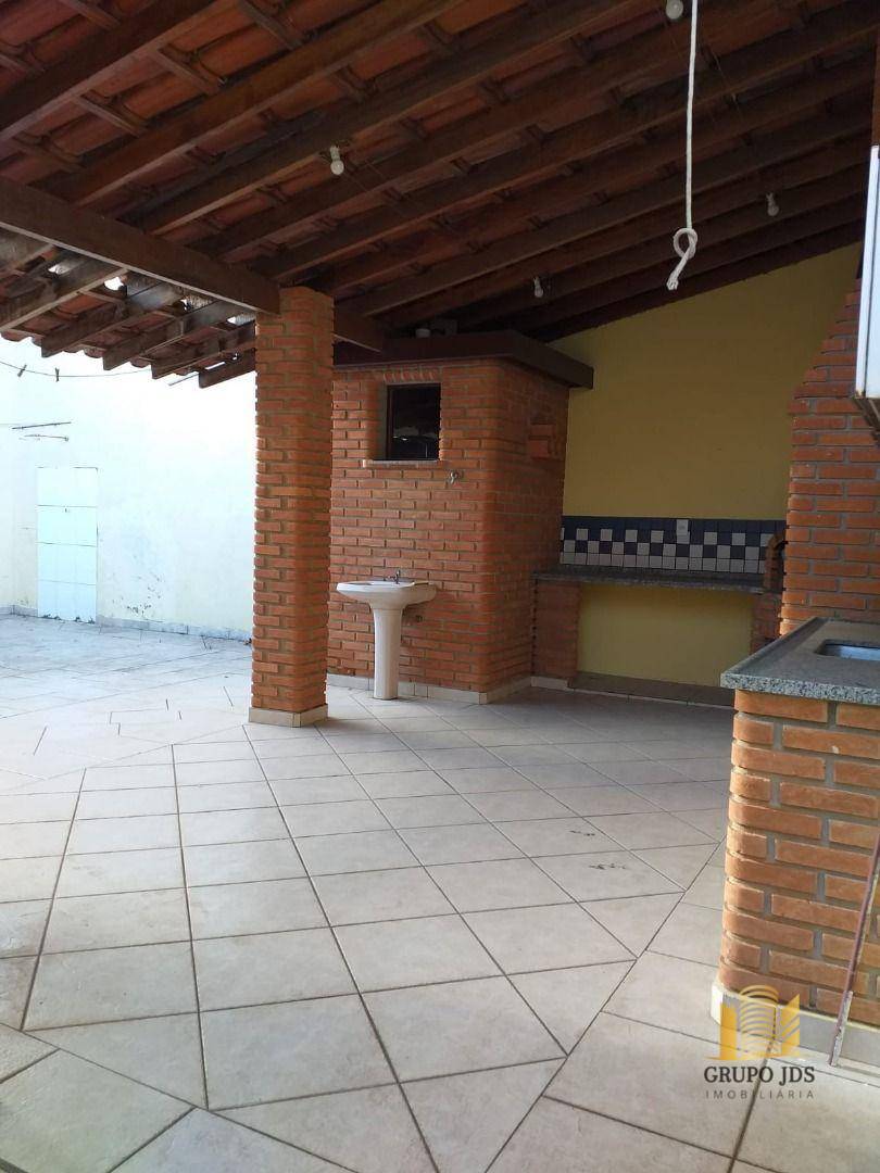 Casa à venda com 3 quartos, 250m² - Foto 25