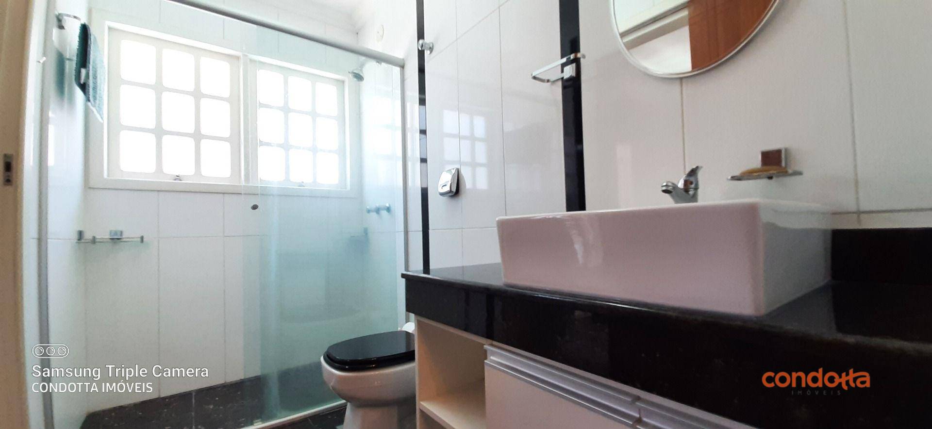 Casa para alugar com 4 quartos, 285m² - Foto 25