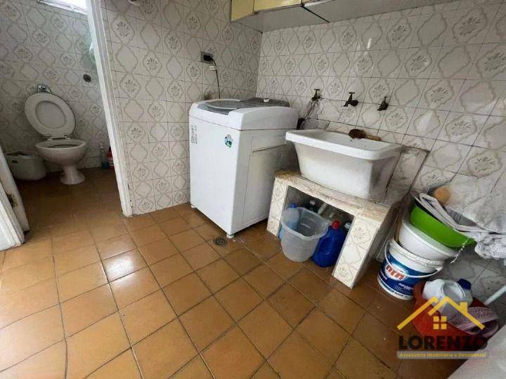 Sobrado à venda com 3 quartos, 217m² - Foto 14