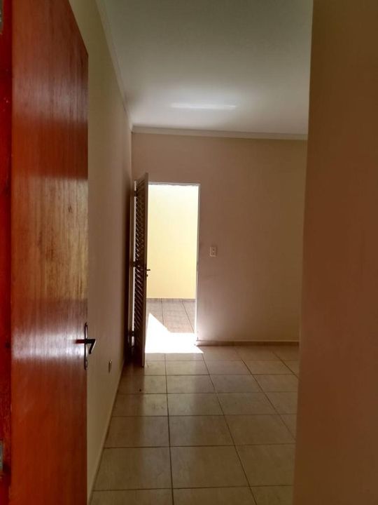 Casa à venda com 1 quarto, 80m² - Foto 3